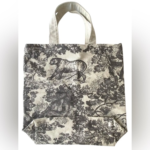 New in Bag RARE Christian Dior GWP Embroidered Tote Bag Made in Italy - Picture 8 of 13